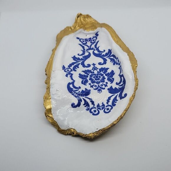 Large filigree Oyster shell ring holder/ trinket tray - Picture 2 of 6
